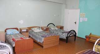Гостиница Радуга Тольятти Кровать в общем номере для мужчин и женщин с 8 кроватями-2